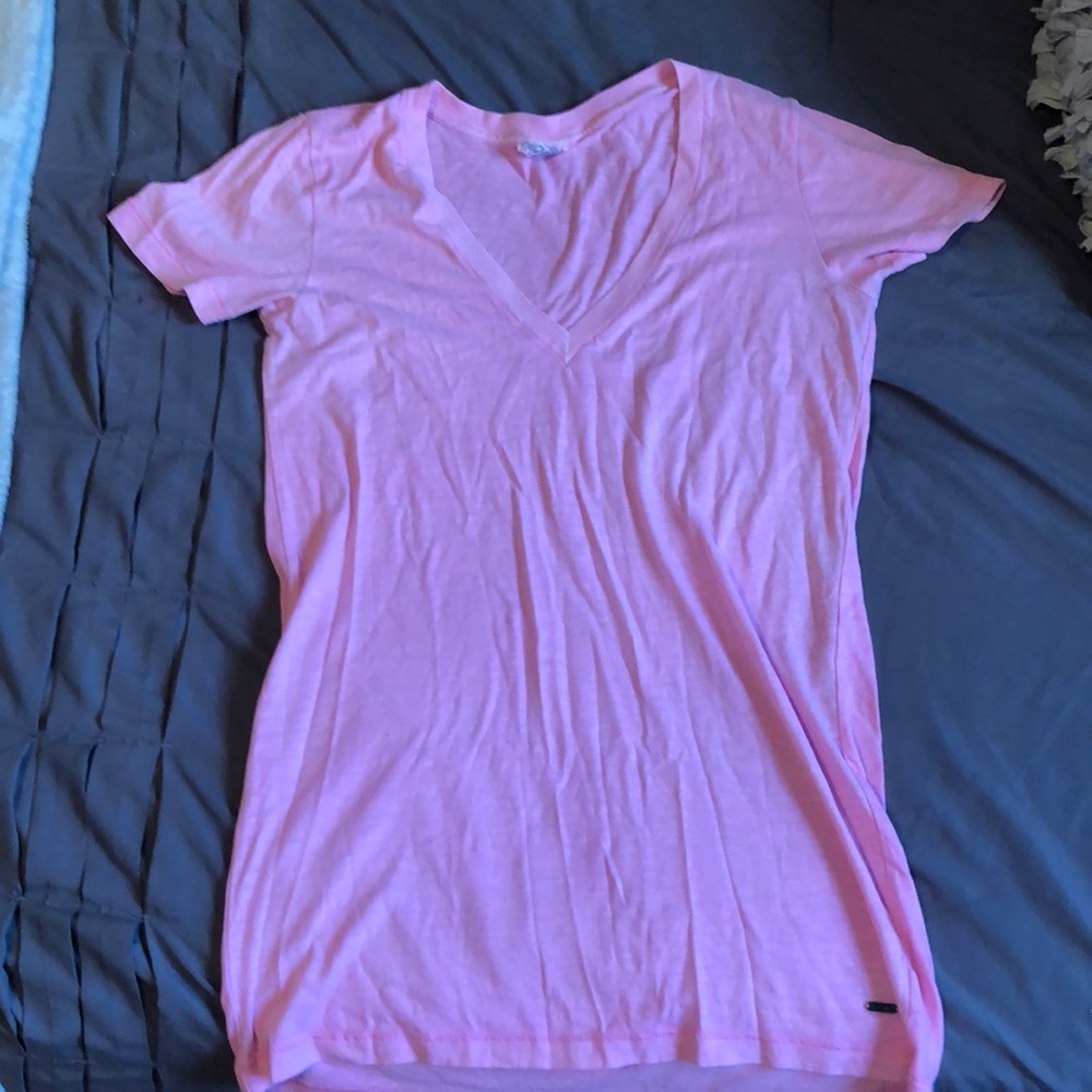 VS hot pink vneck